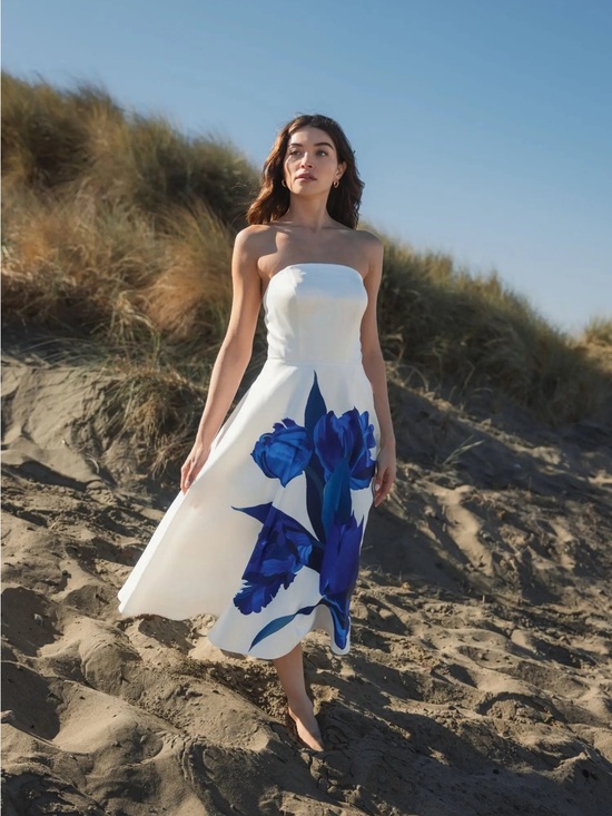 Mac Duggal Dresses & Skirts - IEENA FOR MAC DUGGAL
White Strapless Satin Midi Dress With Flower Print